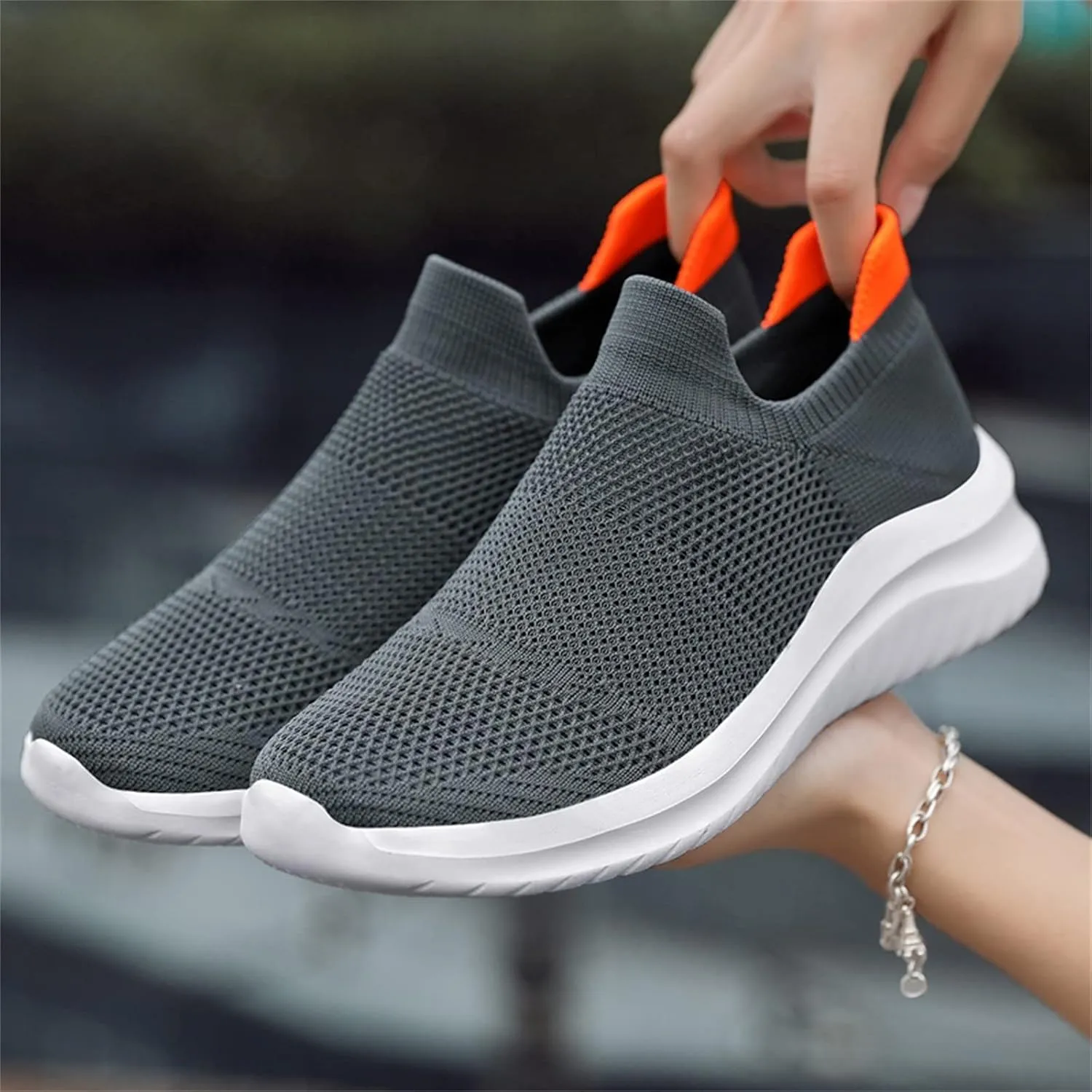 Athletic Shoes Women Slip On Running Shoes Non Slip Walking Shoes Lightweight Workout Shoes Breathable Fashion Sneakers