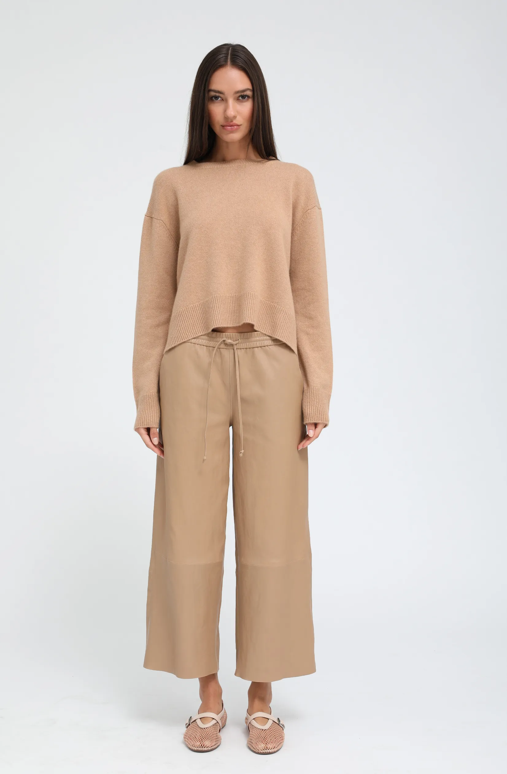 Cropped Baggy Pants. Sand