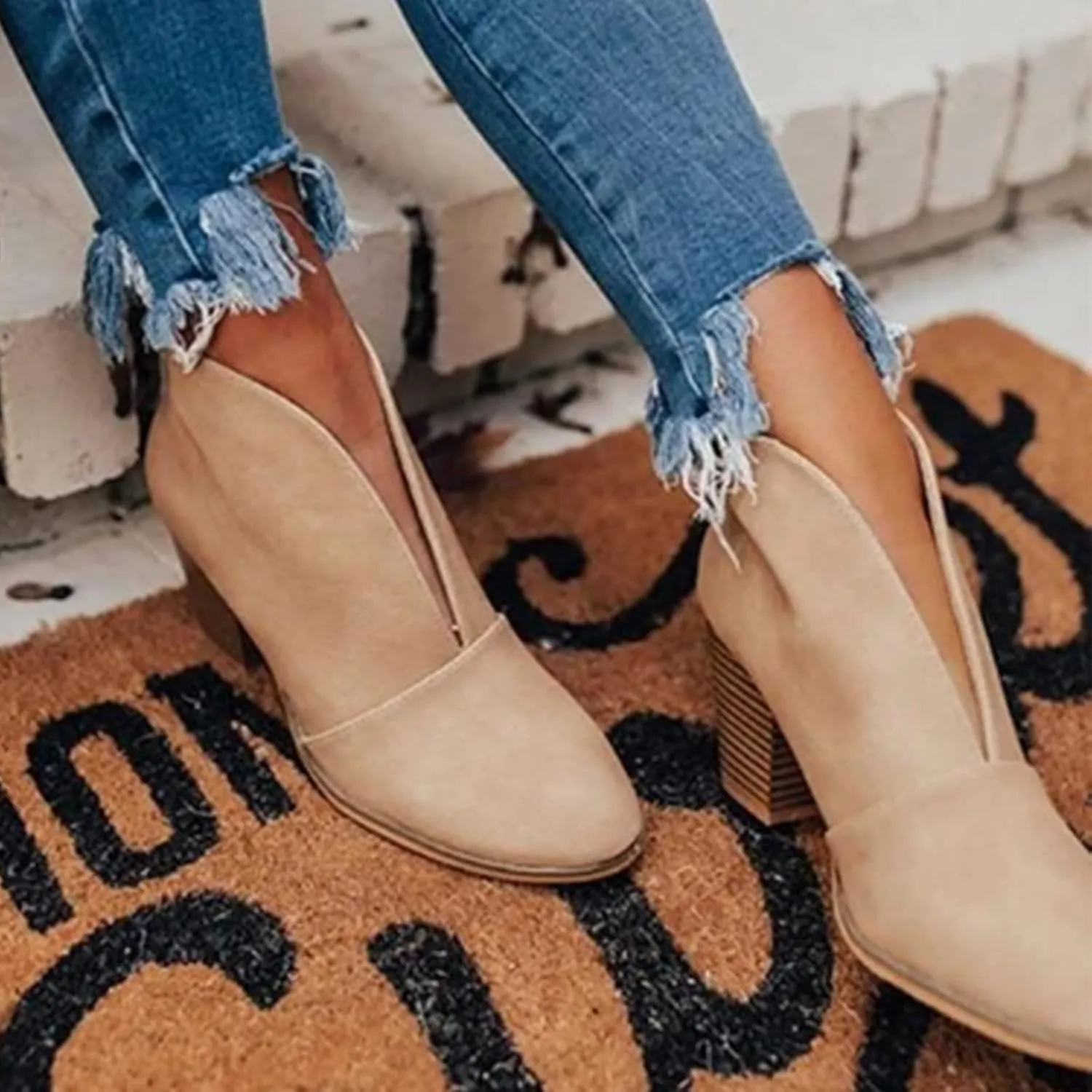 Dressy Ankle Boots for Women Stylish Almond Toe V Cut Pull On Booties Chunky Block Stacked Mid Heel Arch Support Short Boots for Women Daily Walking Winter Fall Fashion Party