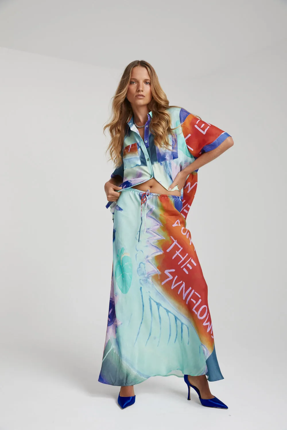 SUMMI SUMMI Womens Button Up Shirt - Blue Sunflower