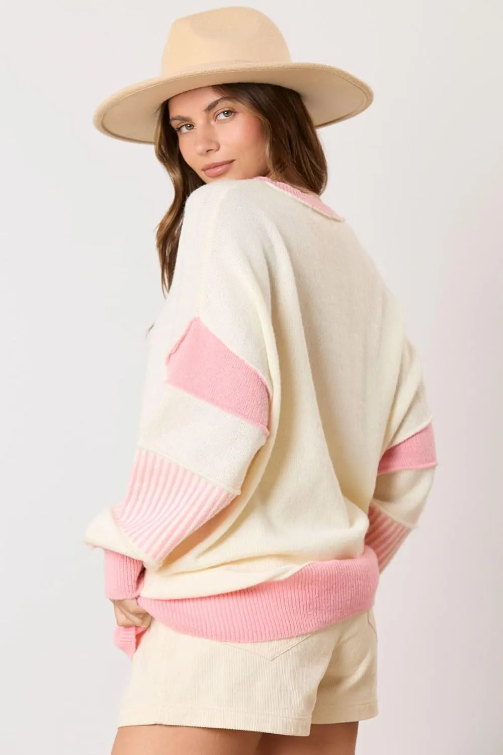 utcoco Women's 2024 Fall Oversized Sweater Tops Casual Loose Color Block Button Up Crew Neck Long Sleeve Knit Pullovers