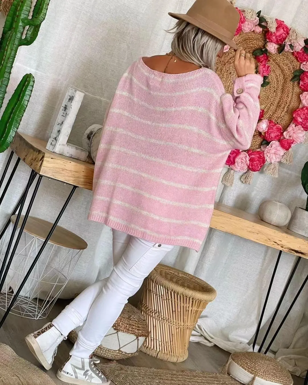 utcoco Women's Oversized Striped Sweater Tops Casual Rolled Up Long Sleeve Pullover Sweaters with Pocket