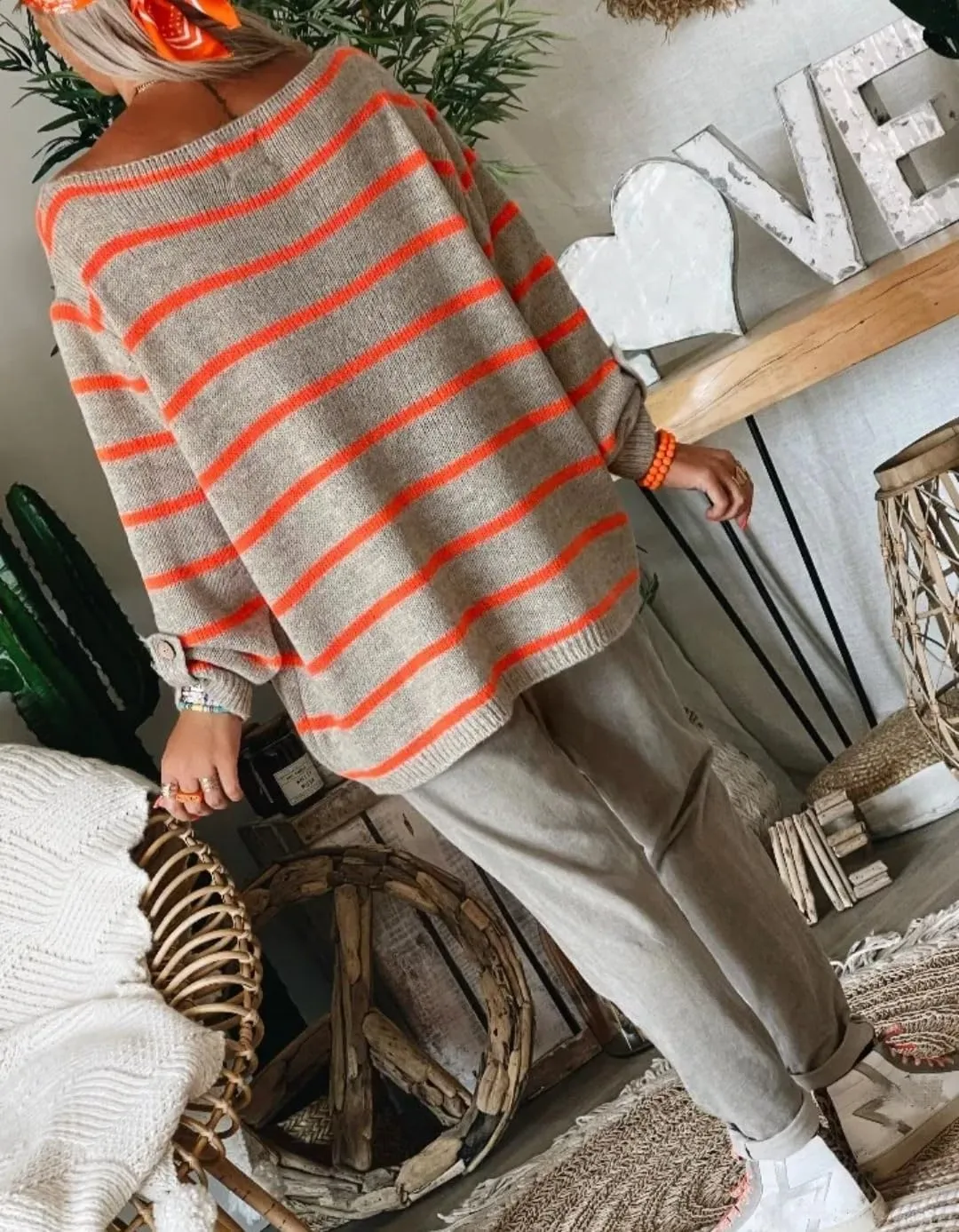 utcoco Women's Oversized Striped Sweater Tops Casual Rolled Up Long Sleeve Pullover Sweaters with Pocket