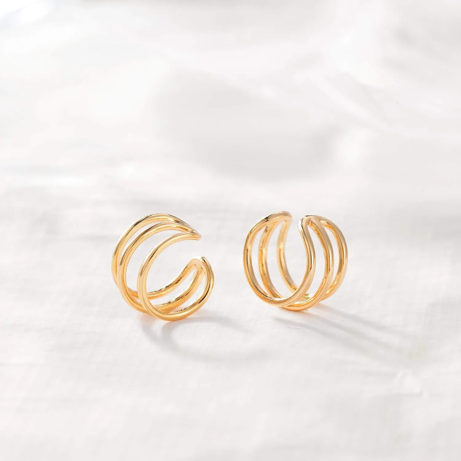 VALLOEY ROVER 14K Gold Plated Wide Cuff Earring Clip On Cartilage Earrings Huggie Ear Cuff Gold Earrings for Women