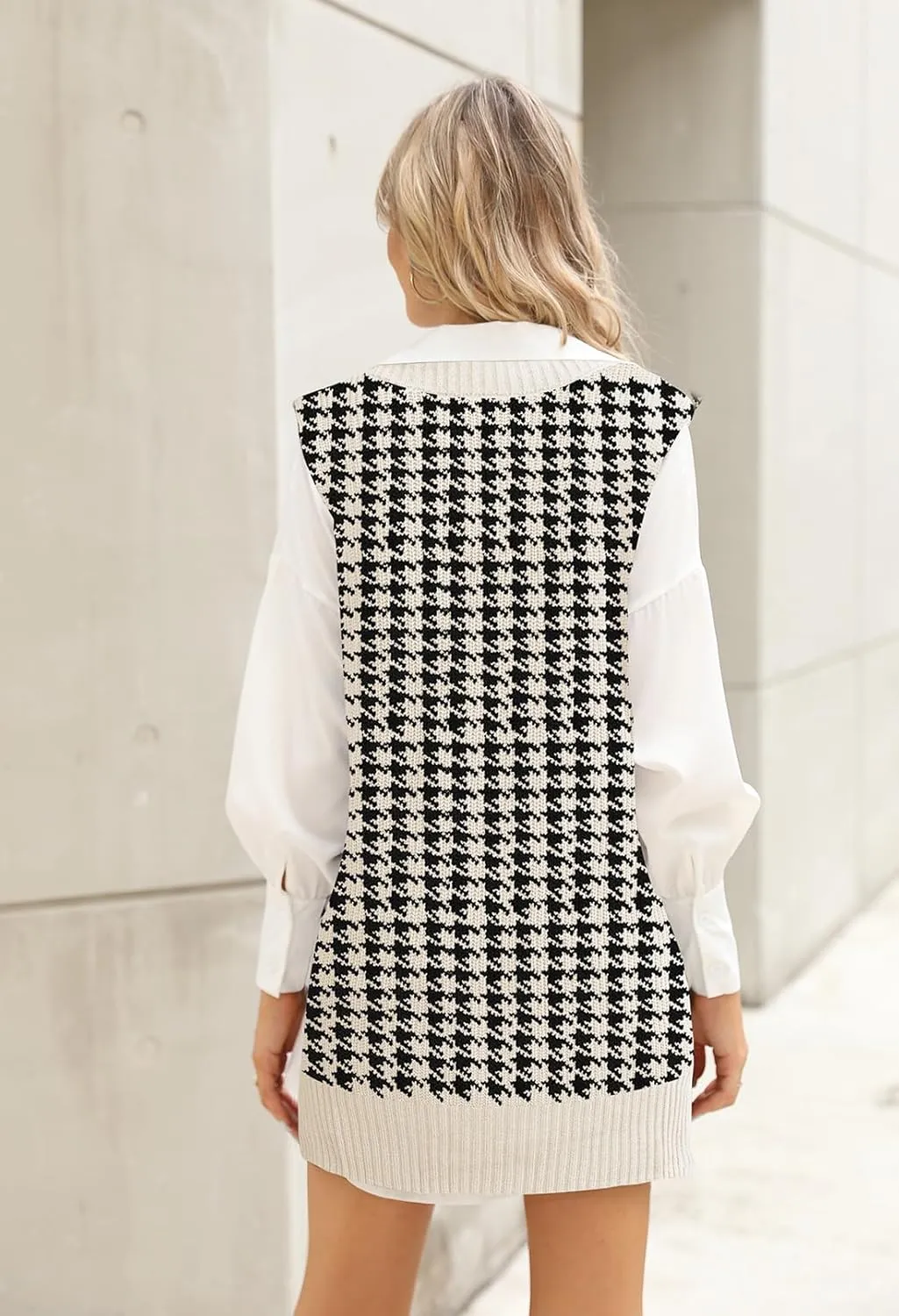 Viottiset Women's Oversized V Neck Knit Sweater Vest Tunic Sleeveless Pullover Top