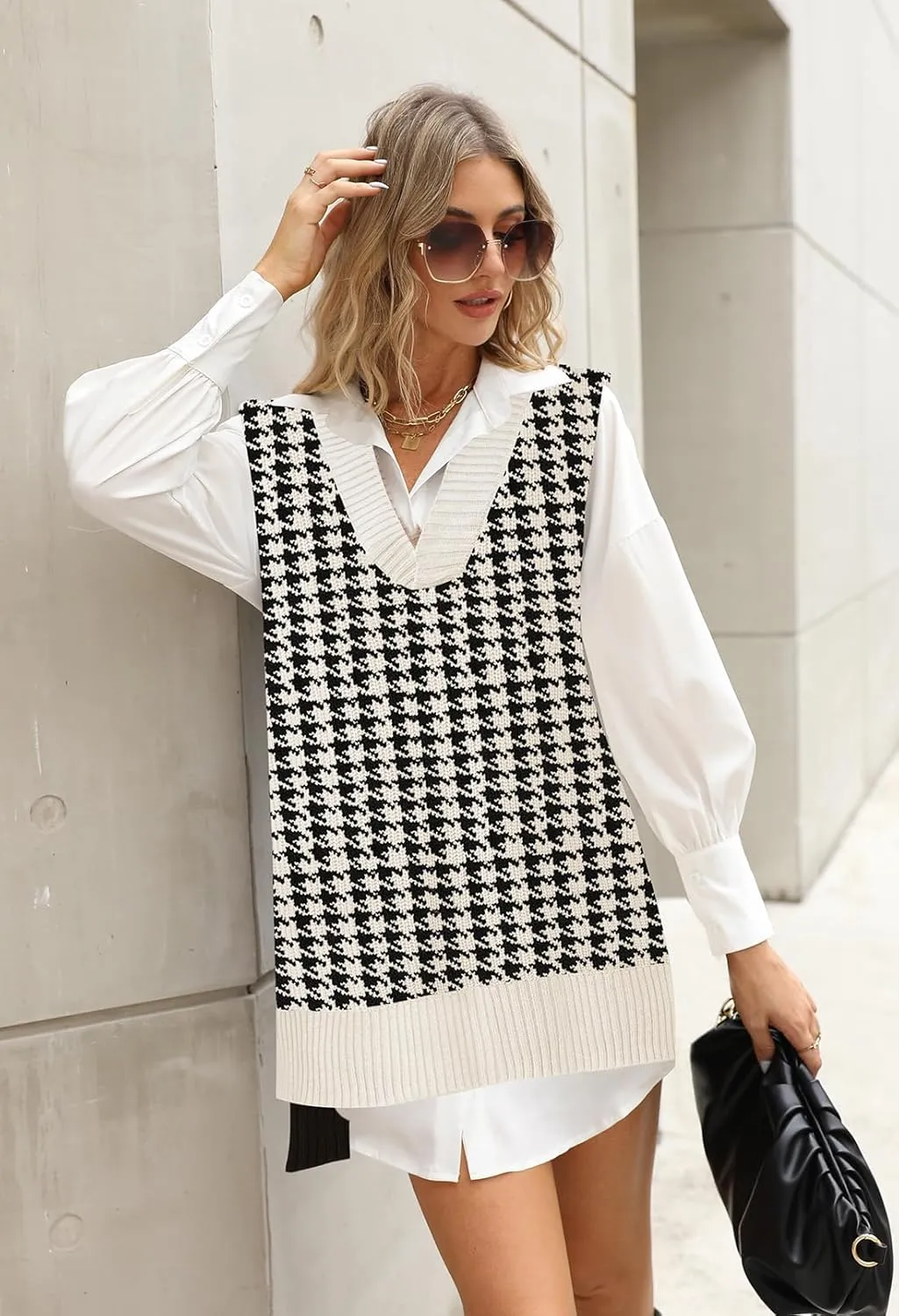 Viottiset Women's Oversized V Neck Knit Sweater Vest Tunic Sleeveless Pullover Top