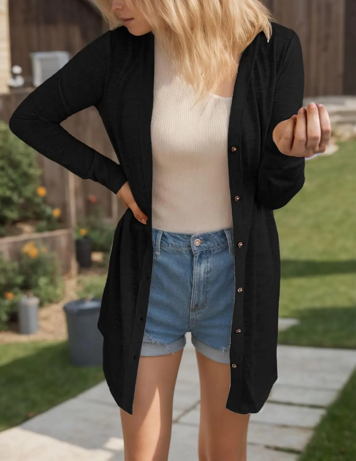 Women's 2025 Fall Lightweight Cardigans Long Sleeve V Neck Button Down Soft Cardigans Coat with Pocket